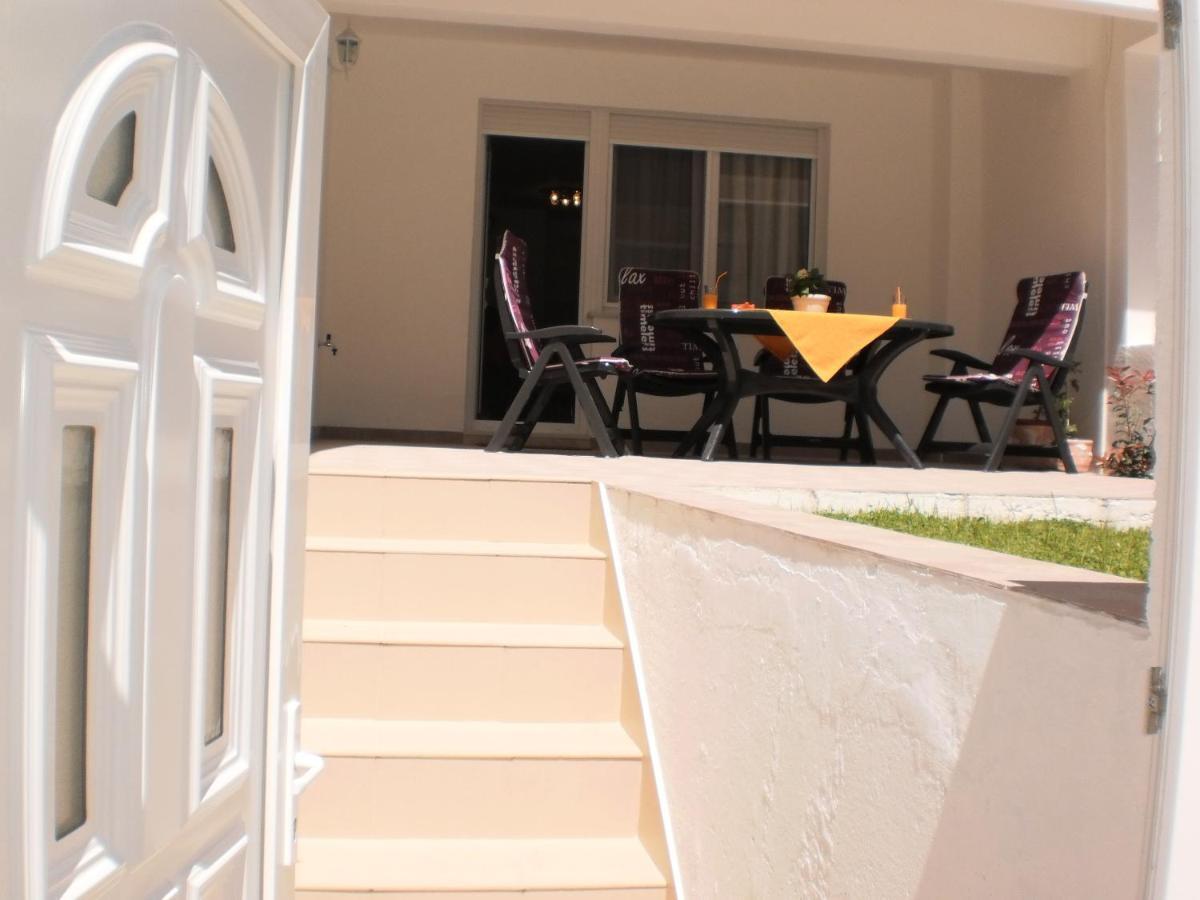 Apartment Lana Omiš Extérieur photo